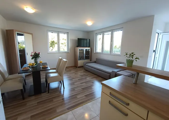 아파트 Maurora Terrace